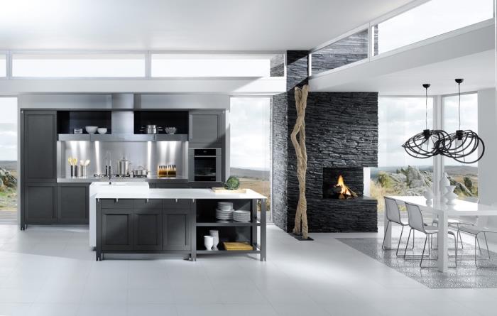 yemek alanı ile açık mutfakta şık ve çağdaş iç mekan, koyu gri dolaplı beyaz mutfak modeli
