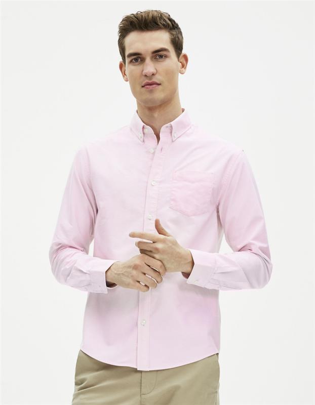 klasična moška srajca z ravnim krojem v navadni roza barvi