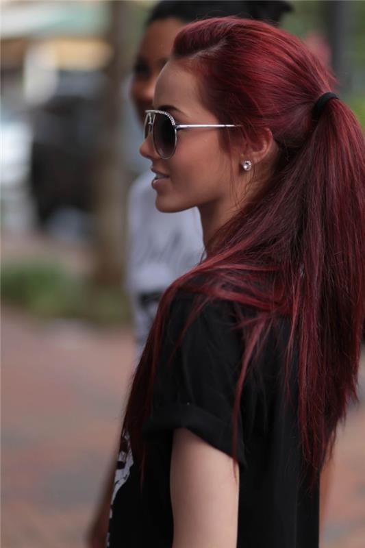 bordo kırmızı boya, genç kız, uzun düz saç, bordo boyama, gündelik saç modeli, at kuyruğu
