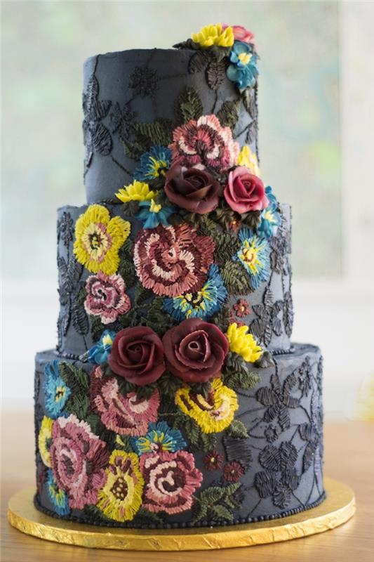 Gražiausias pyragas pasaulyje, originali cukraus tešlos nėrimo idėja, juodo vestuvinio torto įvaizdis su saldžios grietinėlės siuvinėjimu, vestuvinio torto temos idėja
