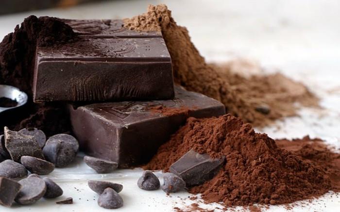 Bitter çikolata, demir içeren ve lezzetli yiyecekler, demir eksikliği durumunda yapılması gerekenler hakkında fikir verin, diyetinizi değiştirin