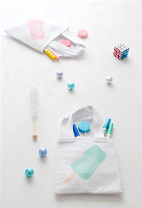 Basit beyaz çantanızda yapabileceğiniz dondurma çizimi, manuel aktivite için fikir, kendiniz yapabileceğiniz kumaş çanta modelleri, pastel renkli suluboya boyama