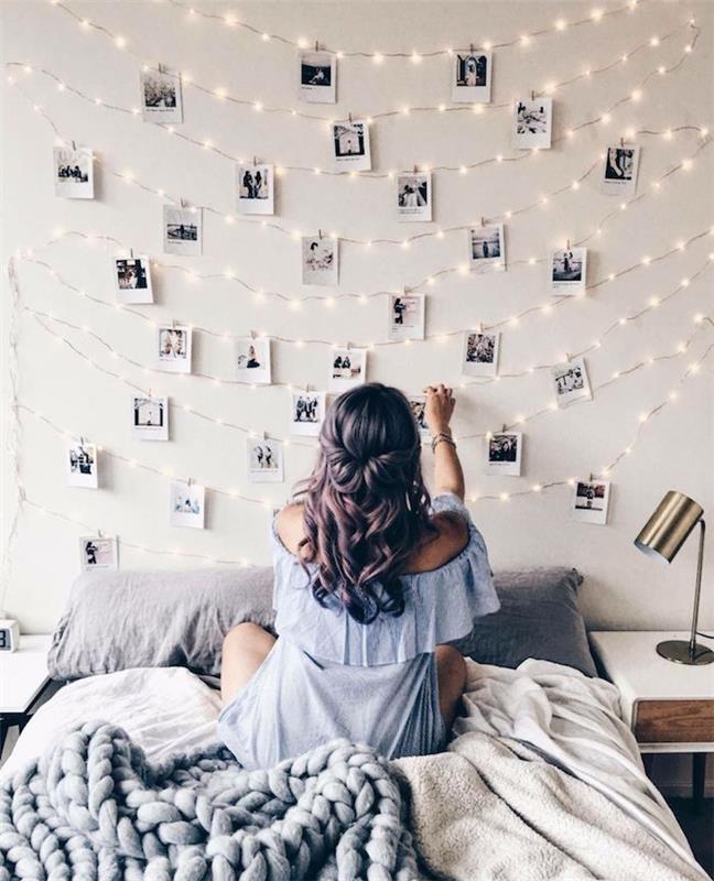 Dekle, ki in fotografije polaroidne kamere na steni z lahkim vencem, postavitev spalnice 10m2, tumblr naredi sam