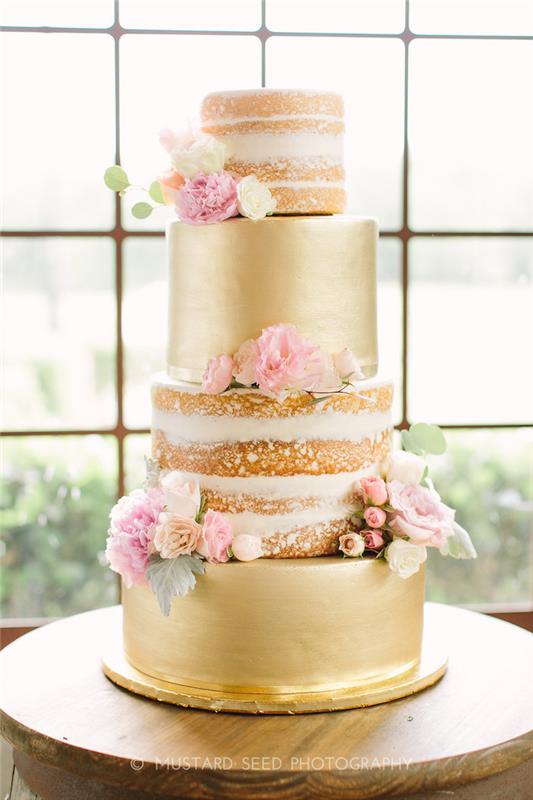 Kopūstų vestuvių pyragas originalaus romantiško rožinio ir auksinio deko vestuvių torto su mielais bijūnais įvaizdis