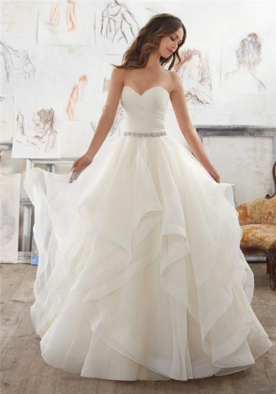 pelėda-idėja-kurią suknelę pasirinkti-ilgas-princesės-vestuvines sukneles