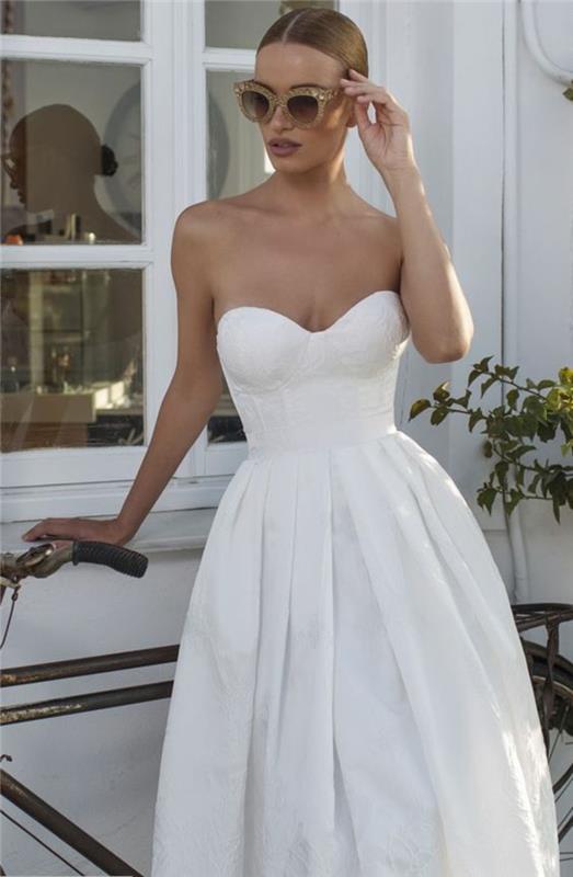 pelėdos modelis-vestuvių suknelė-nėriniai-moderni-undinė-vestuvinė suknelė