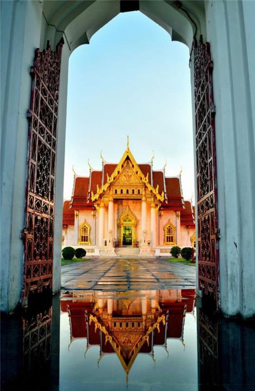 vezje na Tajskem-lepi gradovi in ​​verski spomeniki
