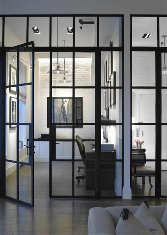 stumdomos pertvaros, kad būtų galima atskirti kambarius jūsų namuose-durys-iš geležies ir stiklo