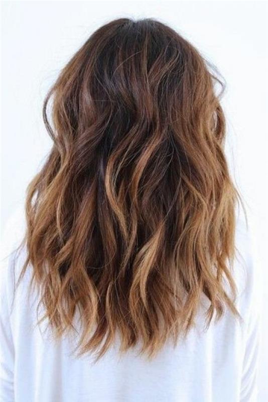 šukuosena-spalva-ruda-ledas-su-blondine-balayage-trumpas kirpimas