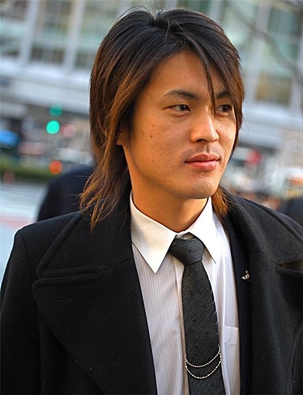 uzun saç modeli asyalı adam japon modeli