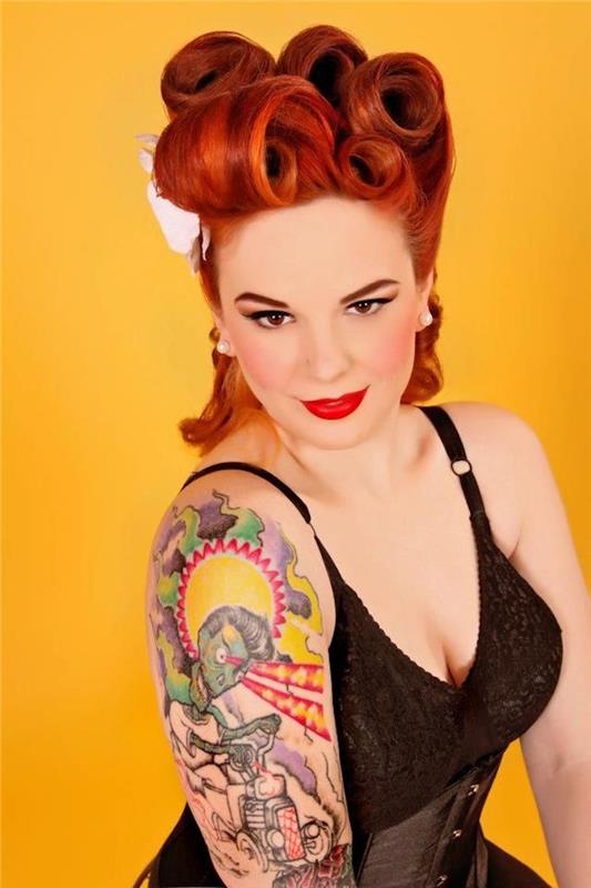 kaya saç modeli makyaj pin up kupa zafer rulo kızıl saçlı retro kadın