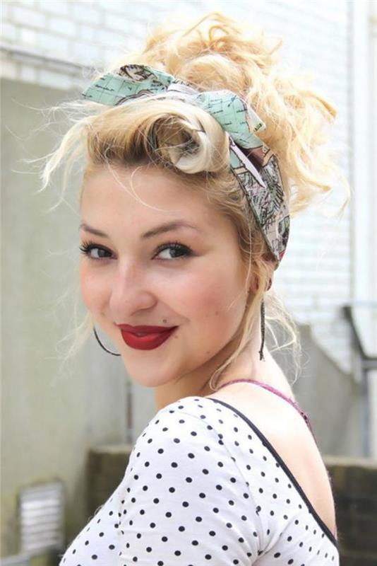 šukuosena-pin-up-free-style-with-hairband-on-blond-hair