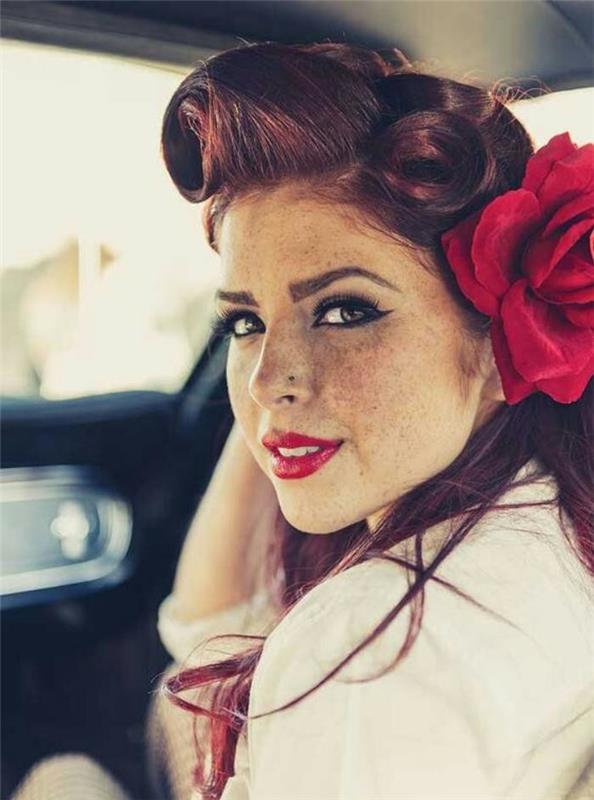 saç modeli-pin-up-rockabilly-bak