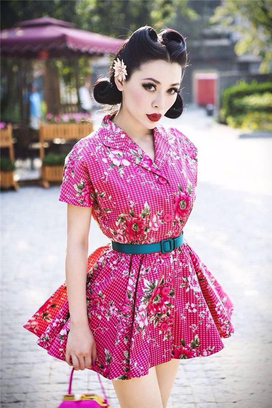 geleneksel Asya tarzından ilham alan rockabilly bir saç modeli, bir Japon bükümlü topuz