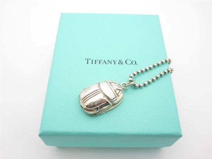 mistično-skarabej-dolga ogrlica-Tiffany-spremenjena velikost