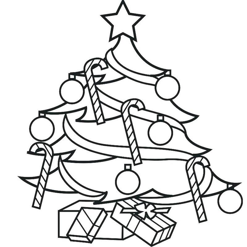Kalėdų eglutės modelio spalvinimo puslapis su nesudėtingomis juodos ir baltos spalvos dekoracijomis vaikams