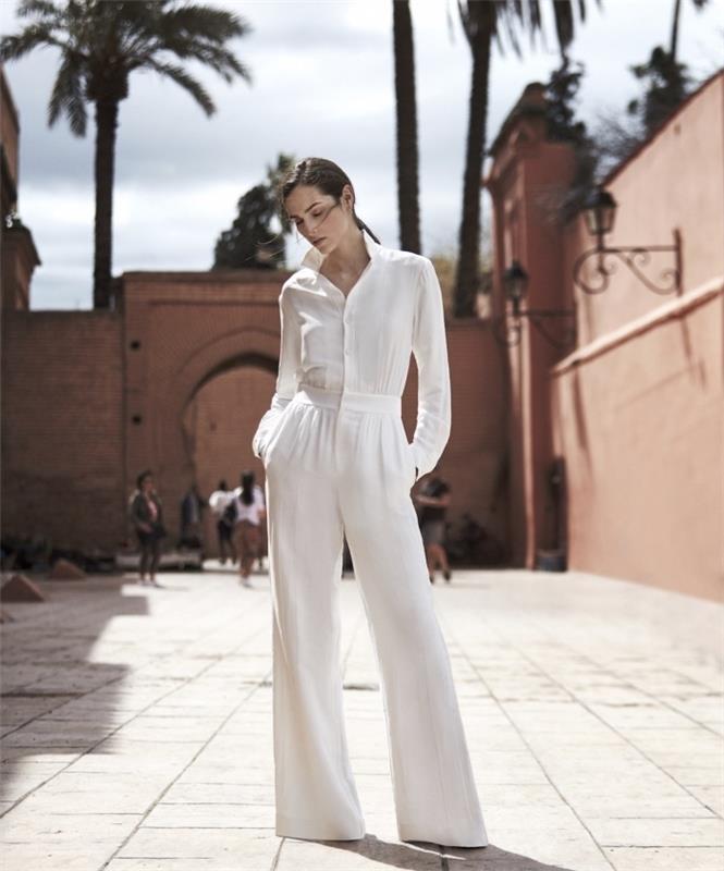 akıcı tasarımlı uzun kollu ve pantolonlu beyaz kadın sıvı tulum örneği