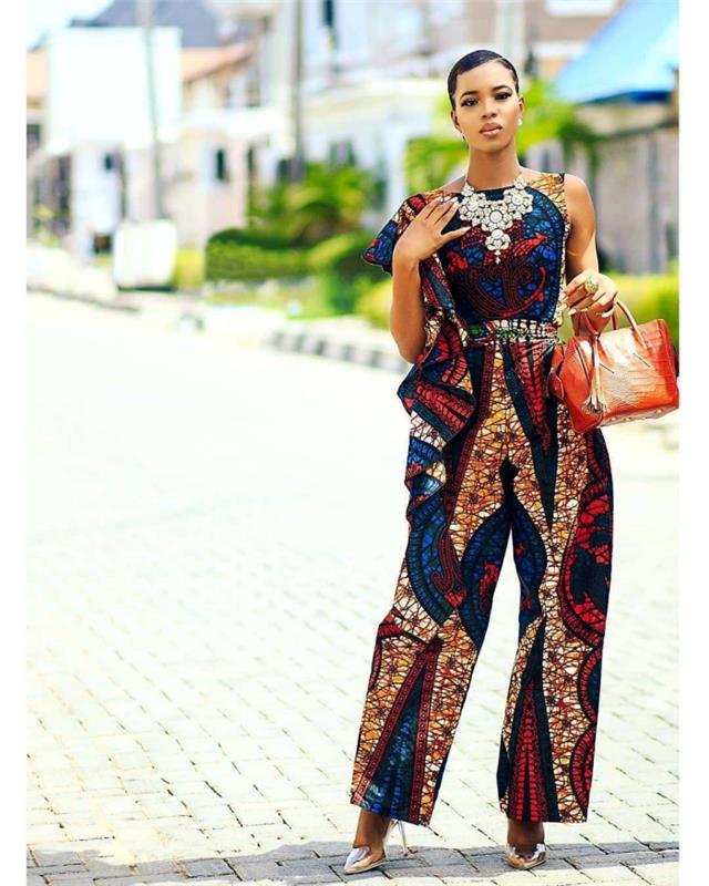 ideja, kako obleči elegantno žensko, model kombinezona v etničnem slogu v afriški naramnici