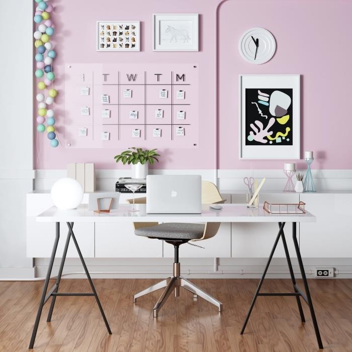 beyaz ve pembe iki tonlu duvarlı kadın için ev ofis dekorasyon fikri, modern ev ofis düzeni