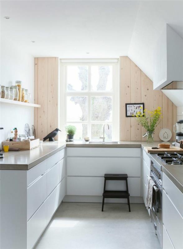 beyaz ahşap mobilyalı küçük bir mutfak nasıl düzenlenir