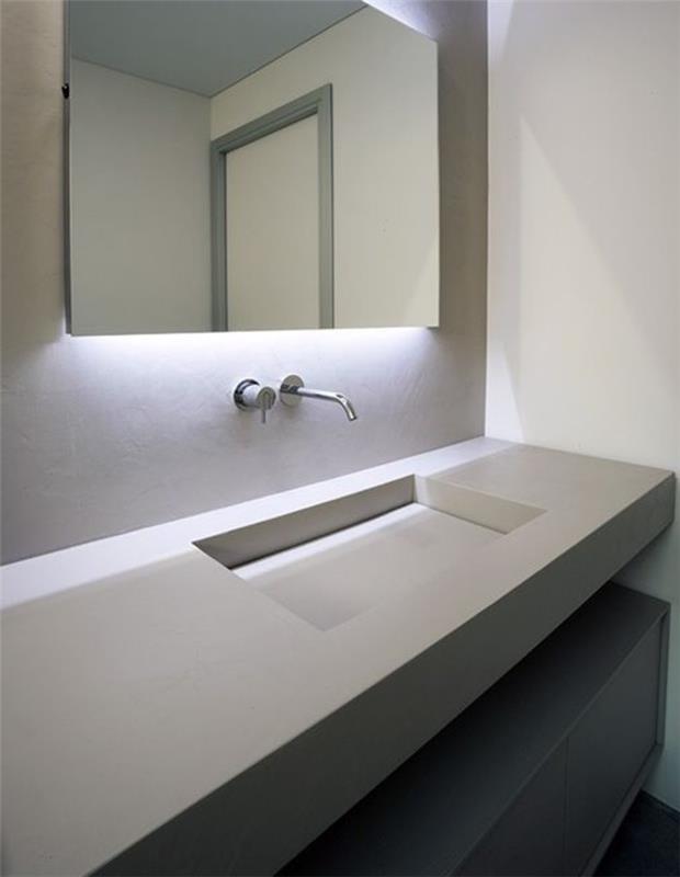 kaip išsirinkti tinkamą vonios kambario apšvietimo didinamąjį vonios veidrodį