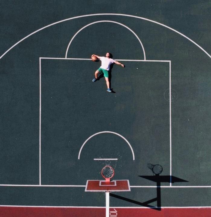 kaip išsirinkti sporto aikštelės paviršių lauko grindų komandinį sportą, paruoštą žaisti