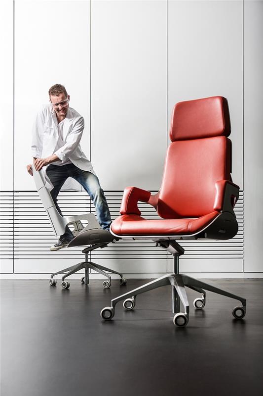 svarbūs ergonomiškos biuro kėdės atrankos kriterijai ir esminės jos savybės, užtikrinančios maksimalų komfortą darbe