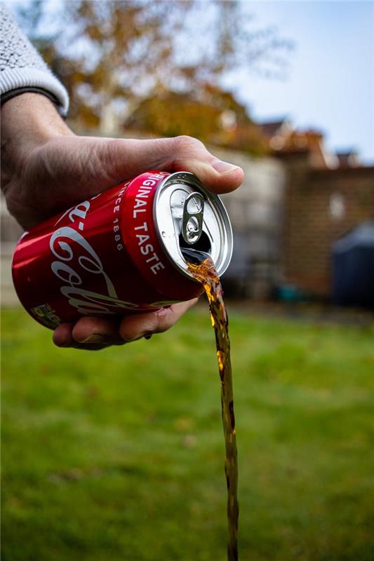 kako odstraniti rjo iz železa ideja kaj narediti s coca colo