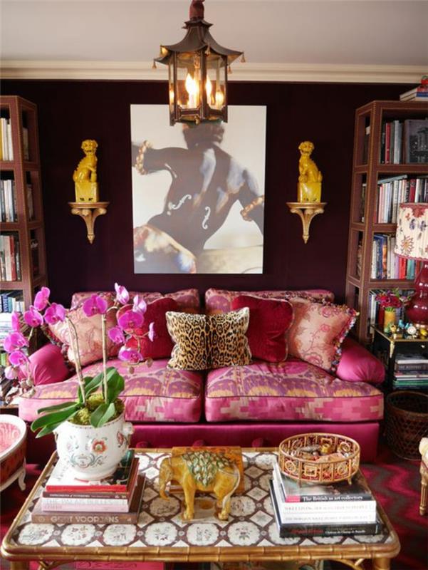 fuksija roza postavitev dnevne sobe z osvetlitvijo v azijskem slogu kavč z velikimi blazinami