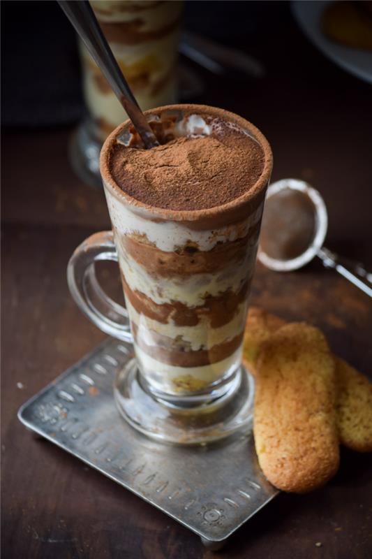 ideja za hiter in enostaven nutella tiramisu v kozarcu, ideja za okusno in hitro individualno sladico