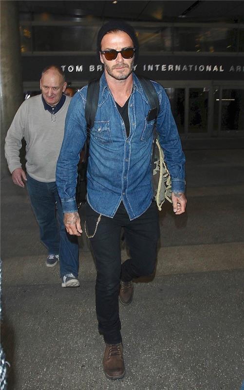 kako nositi denim srajco v rock stilu, kot je David Beckham