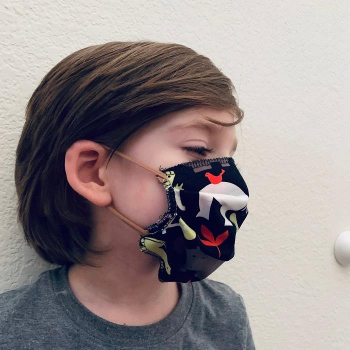 çocuk için kumaş yüz maskesi yapımı, çocuk yüzüne uygun kendin yap maske modeli, Covid19'a karşı dikiş maskesi