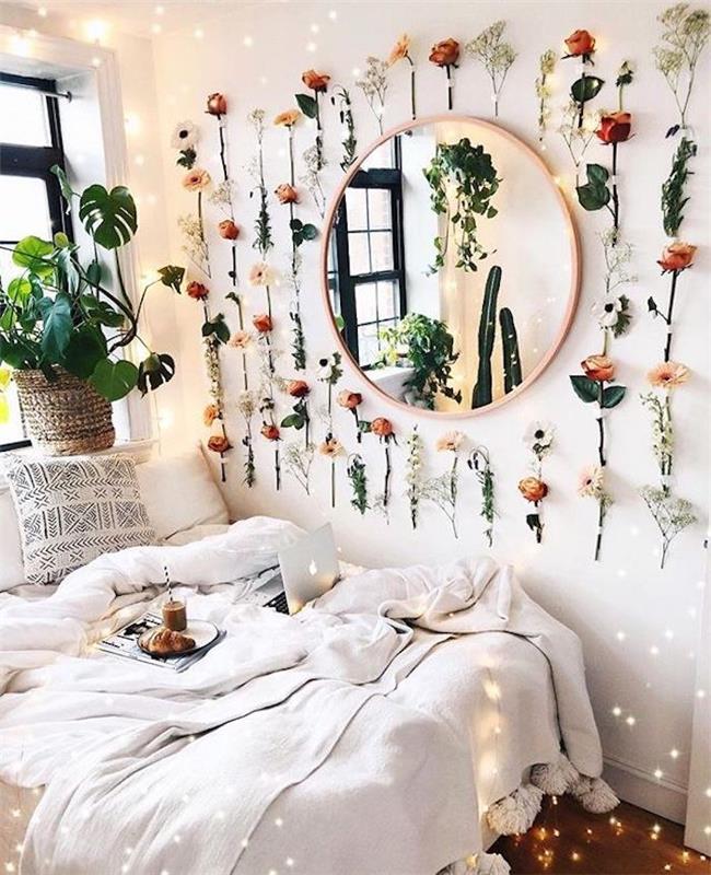 Okrasna stenska dekoracija z okroglim ogledalom, rustikalno cvetje, nalepljeno na steno, ideje za okrasitev najstniške spalnice pinterest, belo posteljnino