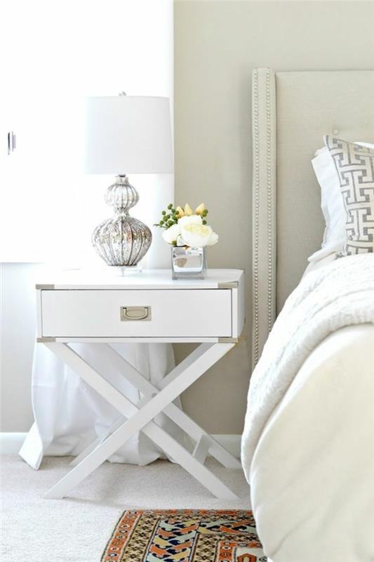 prailginama-konsolė-ikea-small-side-table-white-for-the-beige-miegamasis