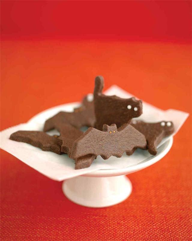 halloween netopirji in mačke čokoladni piškoti za sladki samopostrežni bife
