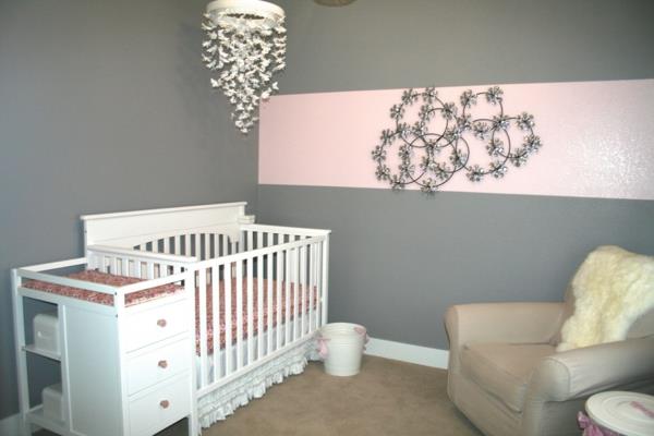 cool-design-in-pretty-colors-sivo-roza-kombinezon-za-otroško sobo