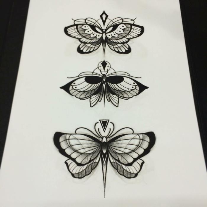 Nuostabi idėja tatuiruotės simbolis, piešiantis mielus gražius drugelius, šaunus nespalvotas piešinys