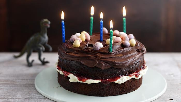 Lengvai pagaminamo gurmaniško gimtadienio torto receptas deserto gurmanų idėja vaiko gimtadienio tortas