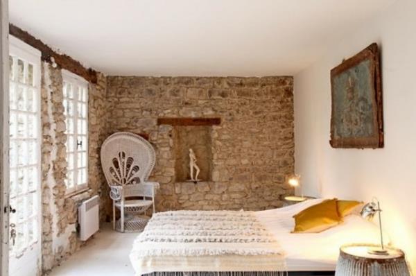 taş duvarlı-yatak odanızı-kamber-dekorasyon için harika bir fikir