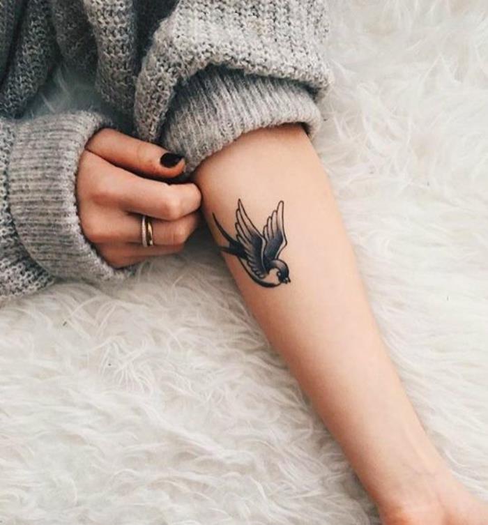 Pin up sova tattoo pomeni tetovažo old school tatoo lastovka
