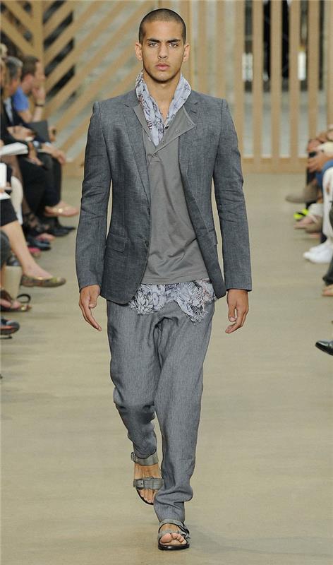 Moški laneni komplet iz heather siva v poletni obleki