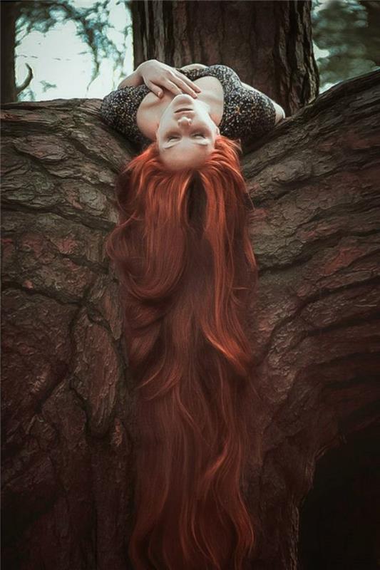 kumral saç rengi, ormandaki sevimli kız