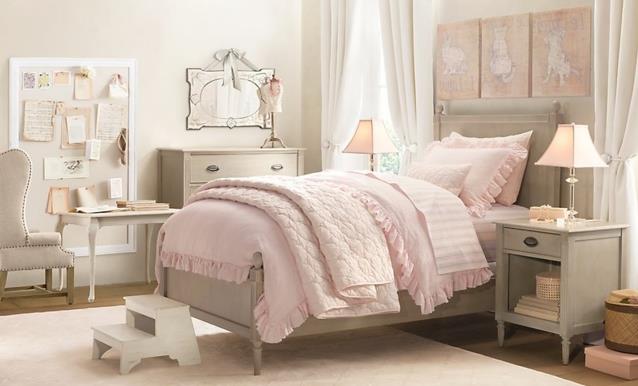 dekoracija spalnice za dekleta, rožnati posteljni komplet, pohištvo, postelja, predalnik, naslanjač, ​​siva nočna omarica, bela preproga, vintage elegantna dekoracija spalnice