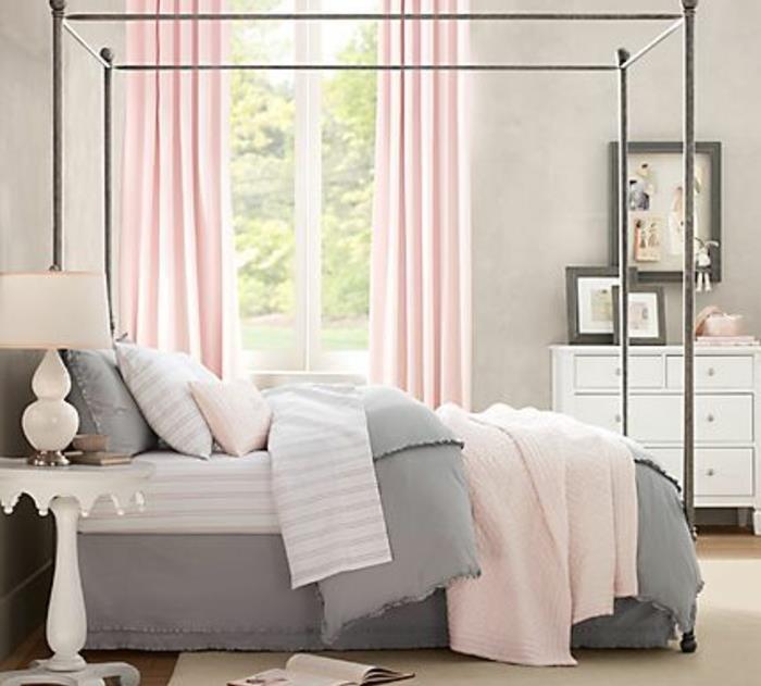 bela, siva in roza posteljnina, roza zavese, svetlo siva barva sten, bela omara, postelja z baldahinom, dekoracija spalnice za dekleta