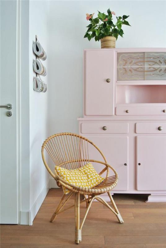 pudra-pembe-renk-boyalı-soluk-pembe-büfe-orijinal-sandalye