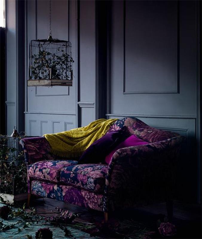 trendy salon rengi, ikili kanepe, hardal battaniye, gri duvar boyası