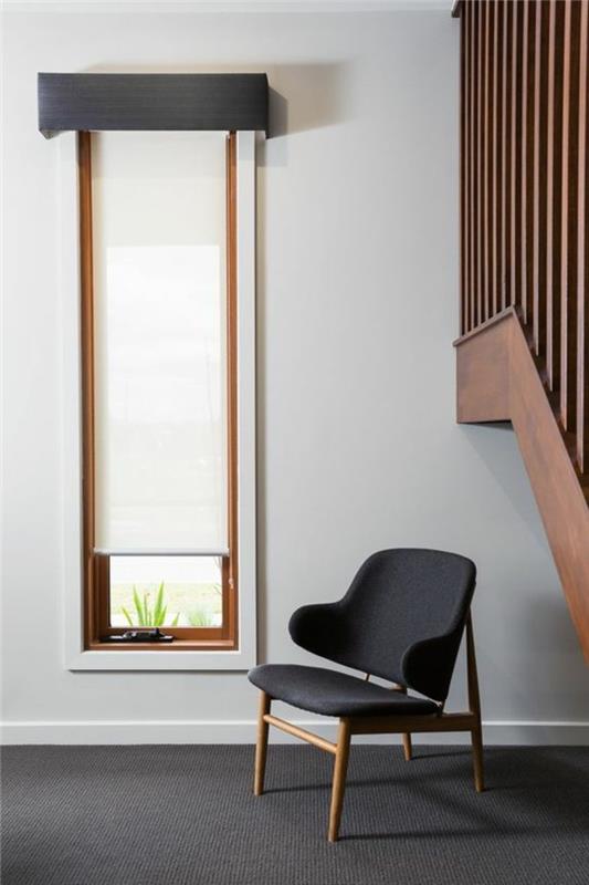 karartma-koridor-velux-kör-beyaz-pencere-koridor-kaplama-koridor