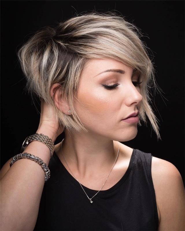 model pričeske, bela blondinka balayage na črnih laseh, kratka frizura s stranskimi šiškami