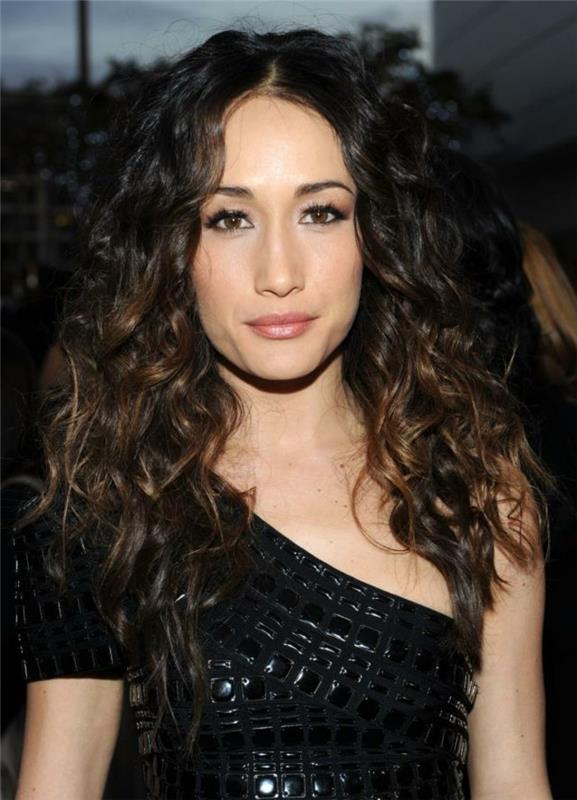 Los Angeles, Ca - 05 Ocak: Aktris Maggie Q, 5 Ocak 2011'de Los Angeles, California'da Nokia Theatre L.A. Live'da 2011 Halkın Seçimi Ödülleri'ne geldi. (Fotoğraf Frazer Harrison / Getty Images for PCA)