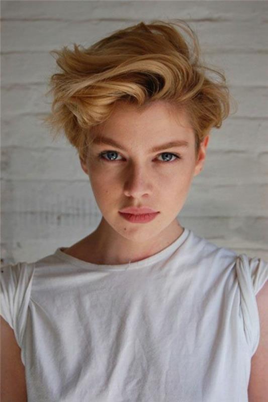 kratka frizura-pixie-cut-blond-lasje